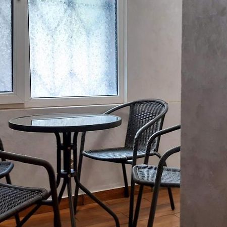 Ferienwohnung Греческая / Дерибасовская Odessa Exterior foto